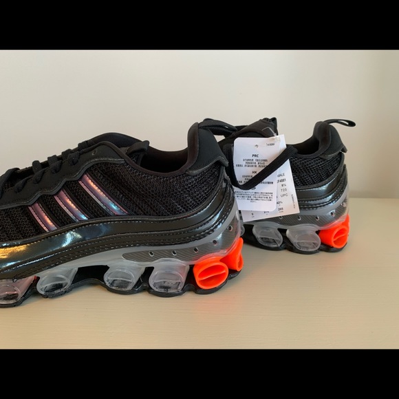 Hi I am selling brand new Adidas shoes microbounce - Picture 3 of 6